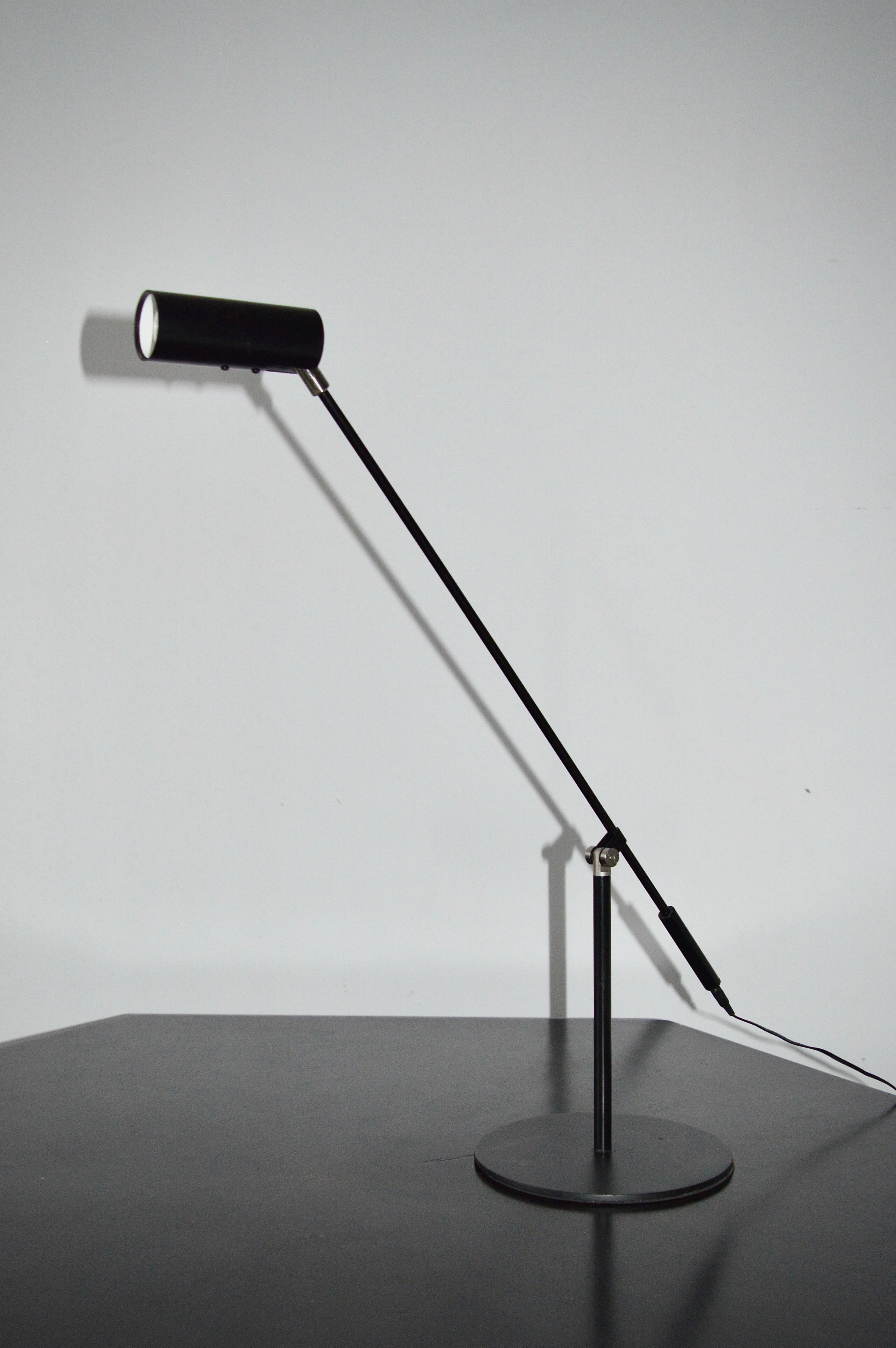 Counterweight desk hot sale lamp