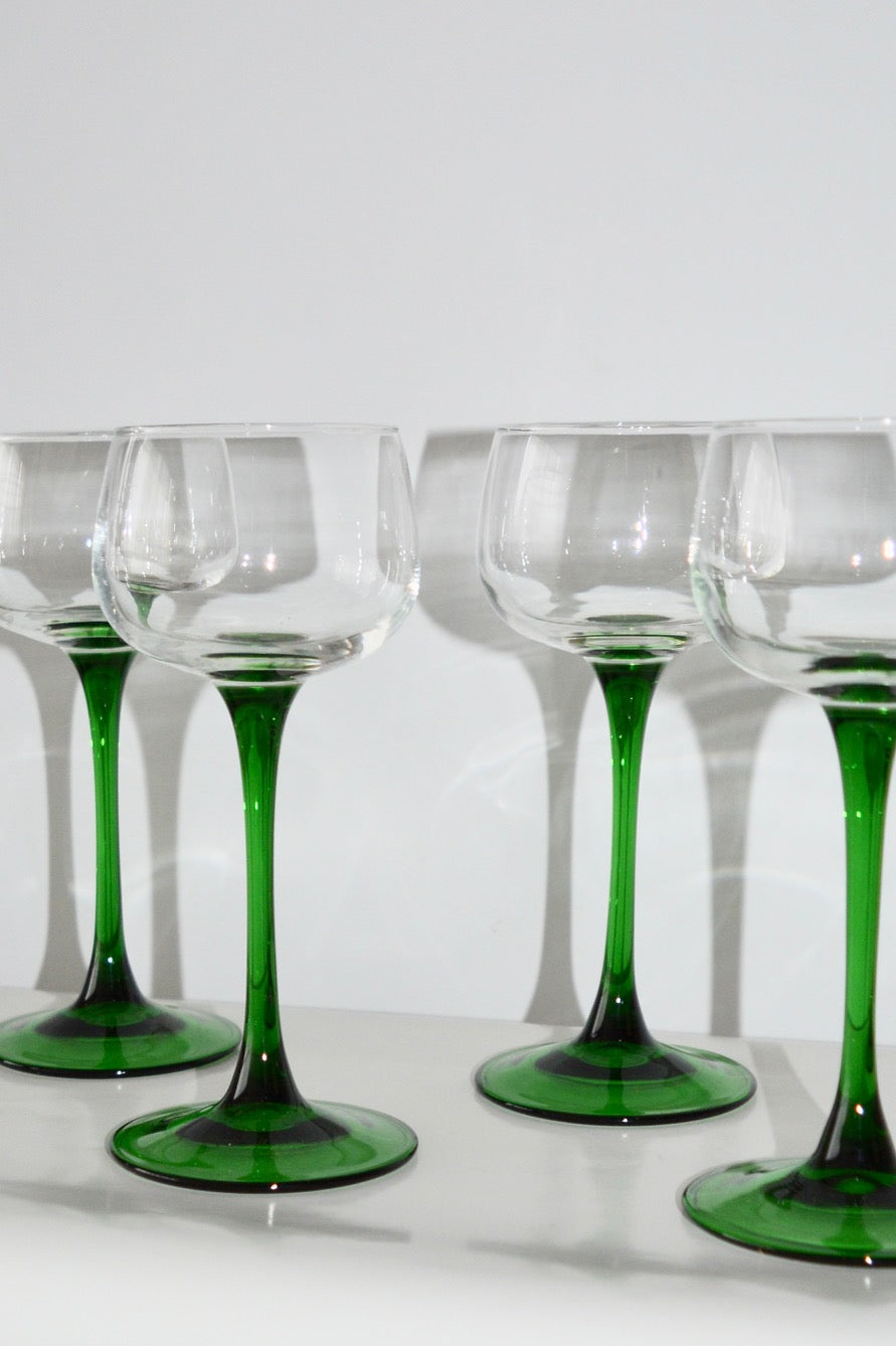 Luminarc France Green Stemmed Wine Glasses