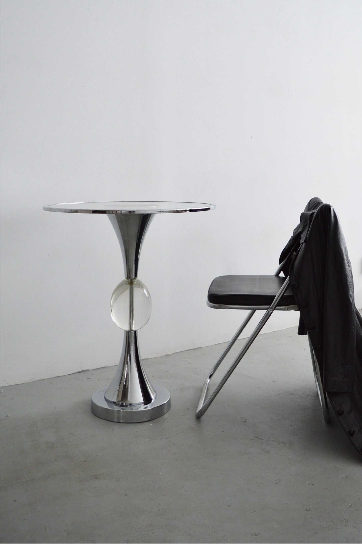 Mid Century Chrome & Black Vinyl 'Fujiset' Folding Chair