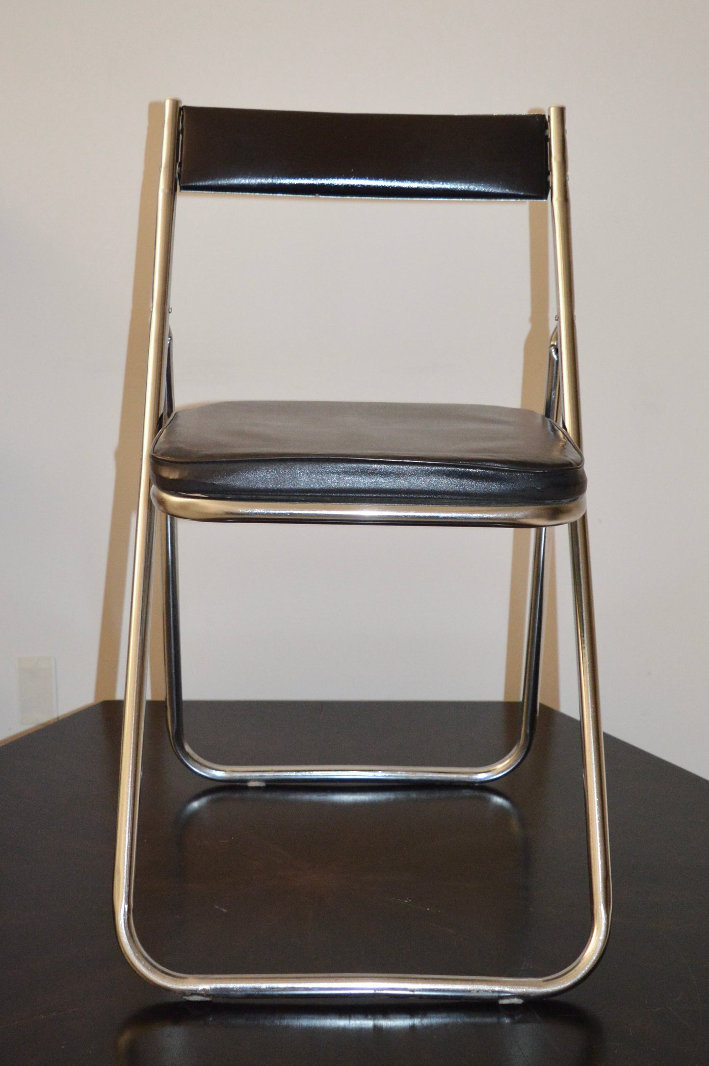 Mid Century Chrome & Black Vinyl 'Fujiset' Folding Chair