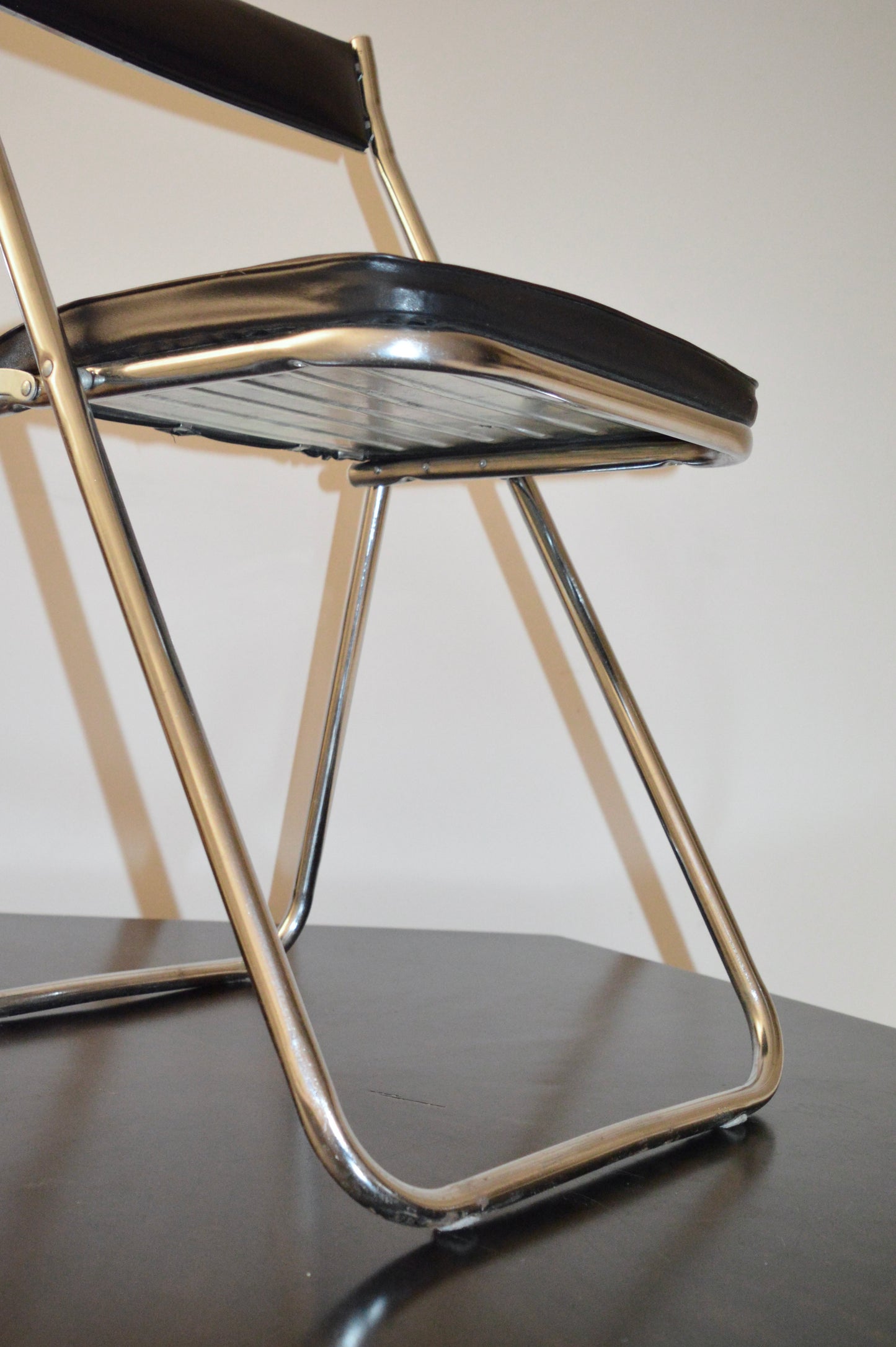 Mid Century Chrome & Black Vinyl 'Fujiset' Folding Chair