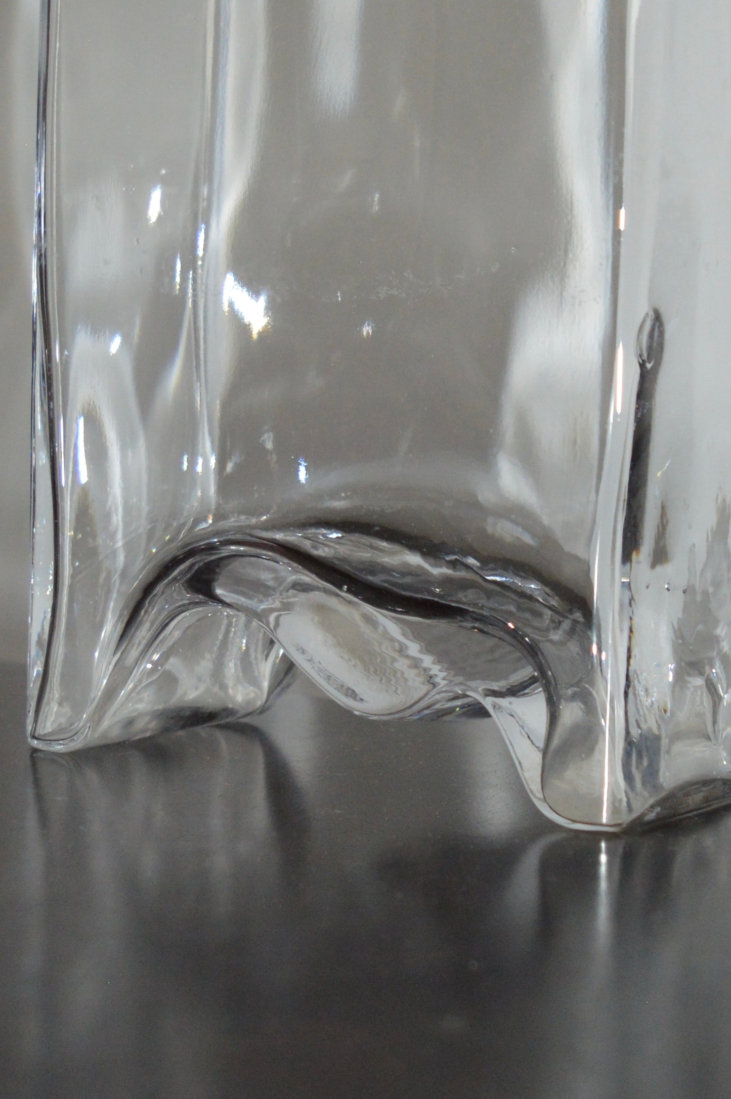 Glass Wave Base Vase